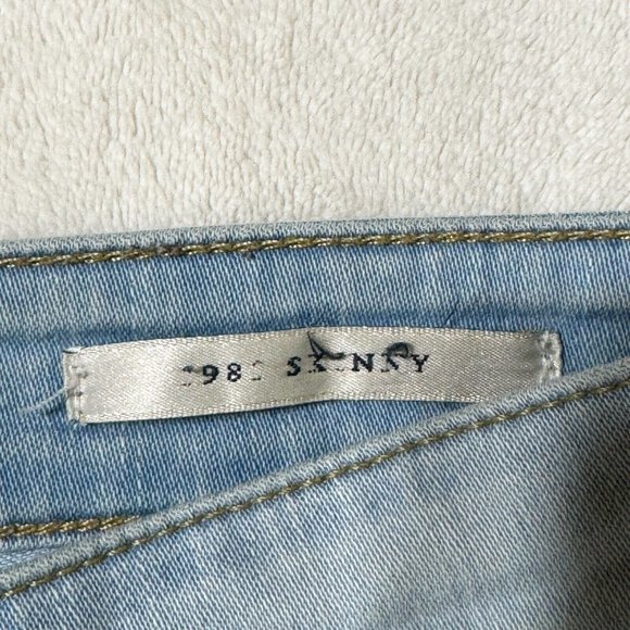 GUESS JEANS Women's Size 29 American Tradition Original Design 1981 Skinny Denim - Picture 10 of 15